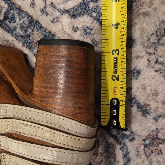 Freebird Hermosa Leather Buckle Detail Booties, Size 7 - Picture 12 of 13